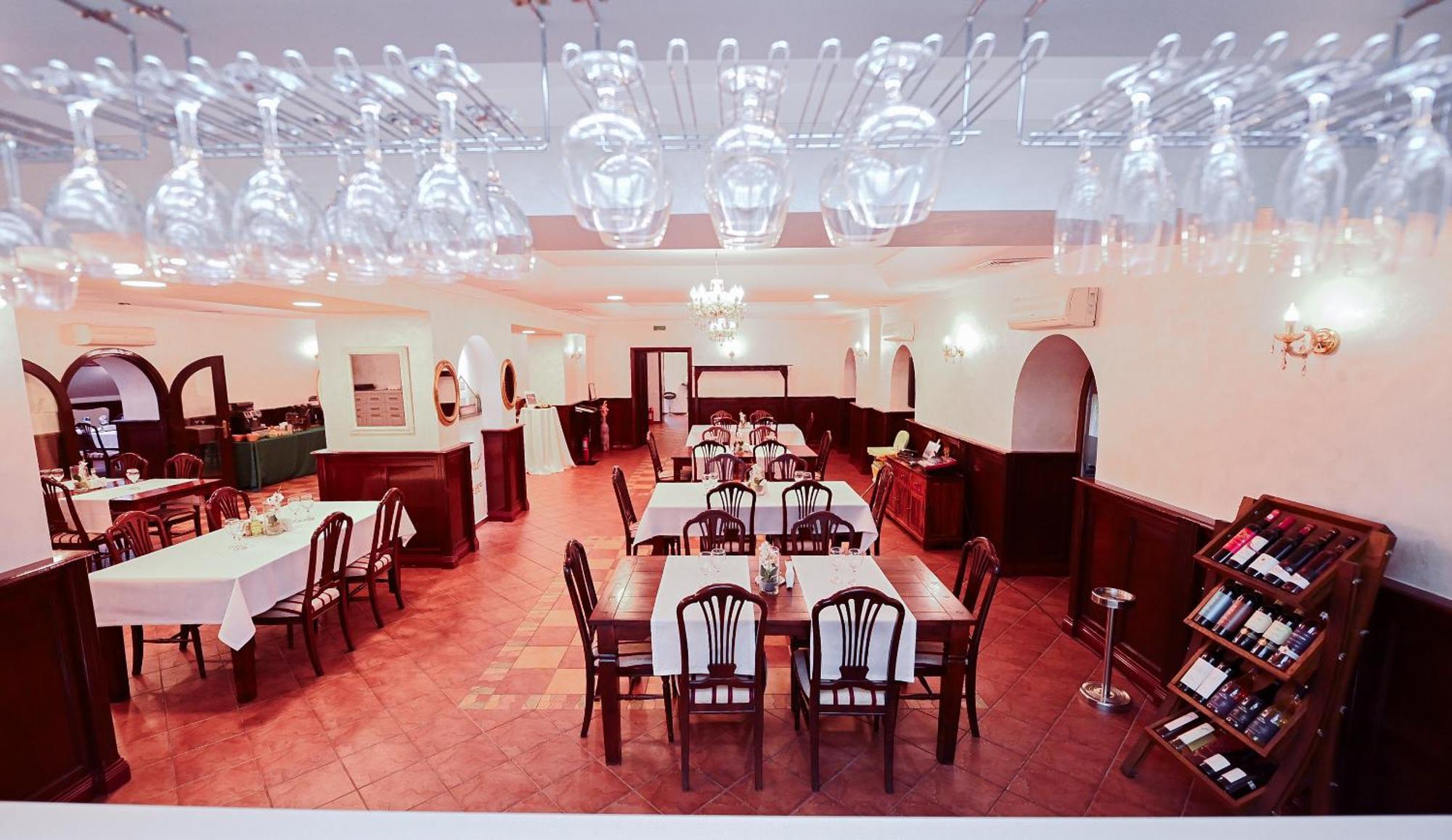 Conacul Domnesc Hotel Scheia Ngoại thất bức ảnh