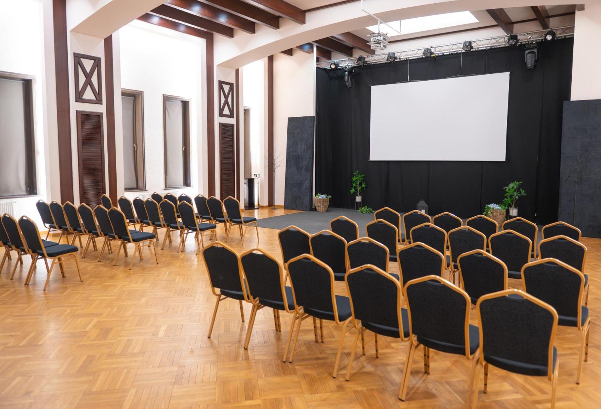 Conacul Domnesc Hotel Scheia Ngoại thất bức ảnh
